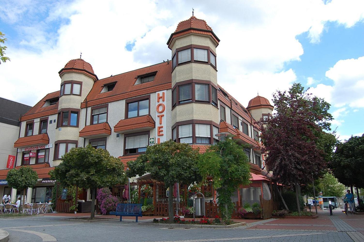 Hotel Restaurant Paelzer-Buwe Haßloch Eksteriør billede